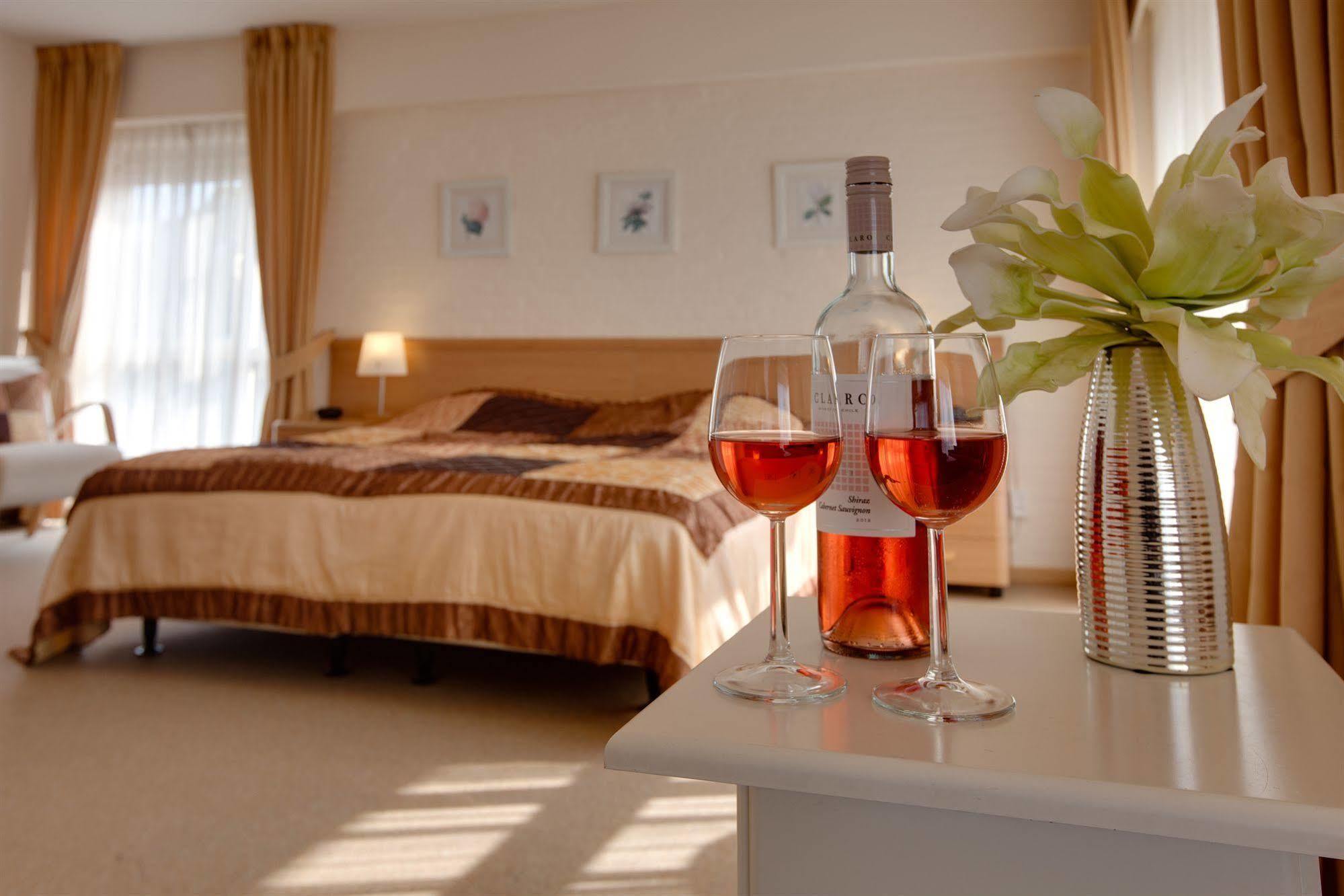 Hotel Eurotel Венрай Экстерьер фото